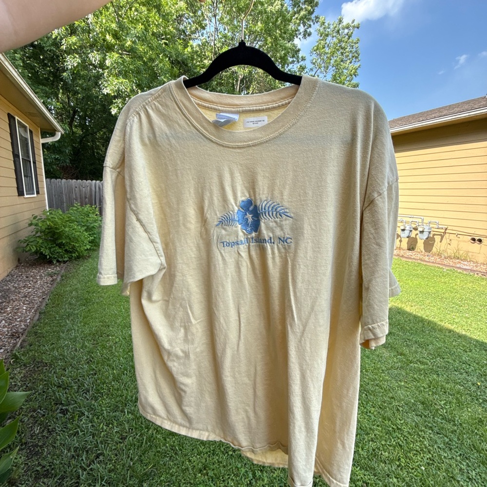 Gildan Cream Short Sleeve Tee with Graphic Design